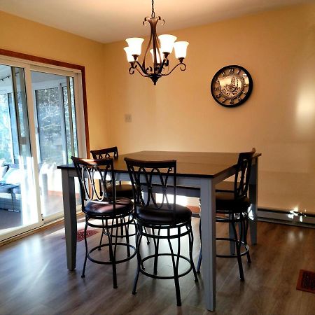 The Pocono'S Retreat With A Gameroom, Firepit, And Lake Bushkill Exterior foto