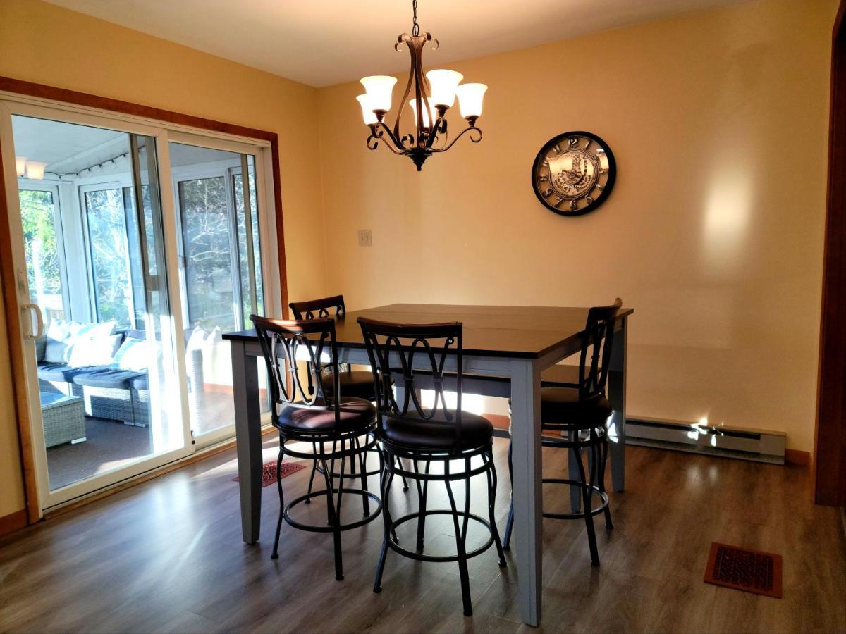 The Pocono'S Retreat With A Gameroom, Firepit, And Lake Bushkill Exterior foto